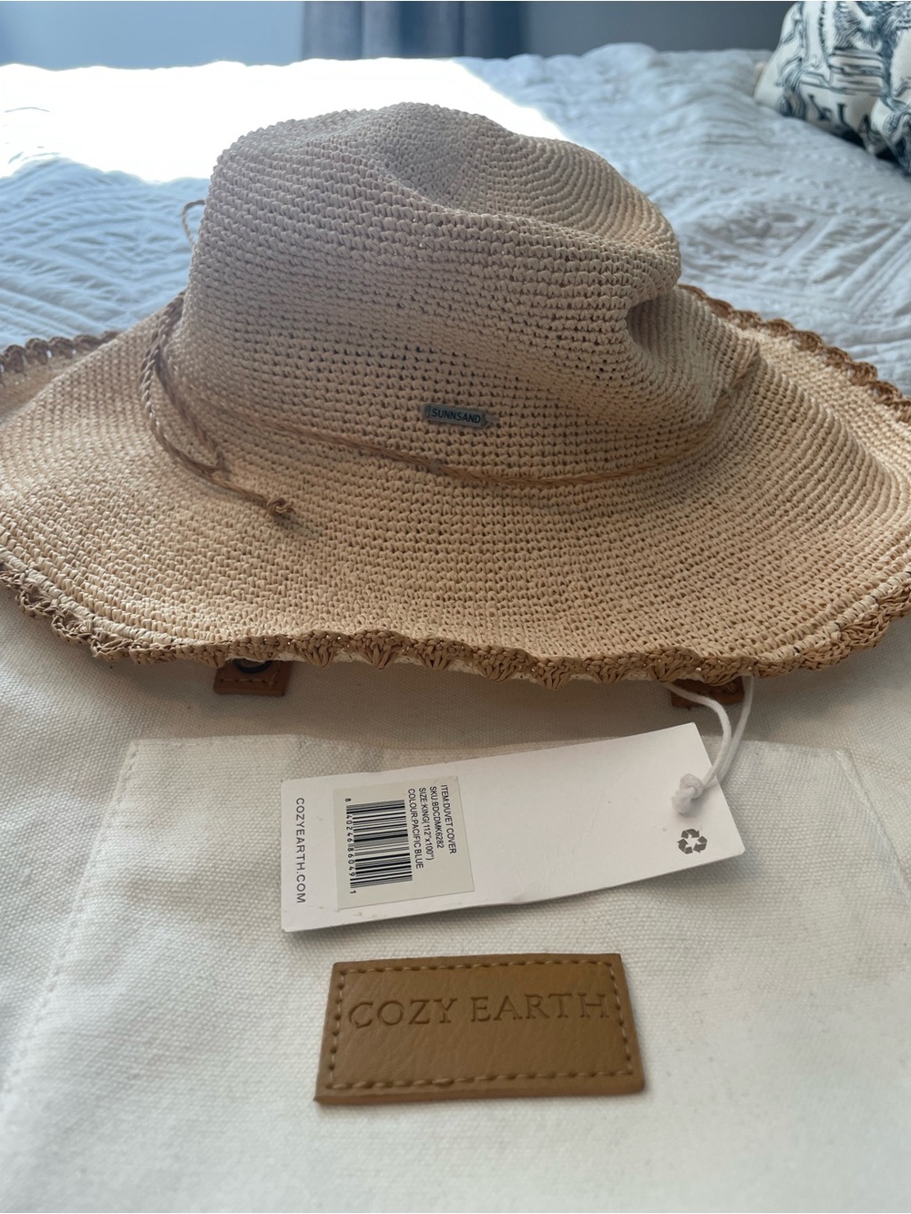Cozy Earth Canvas Tote with Tan Leather Handles & Sunsand beach hat Bundle. - Picture 10 of 11